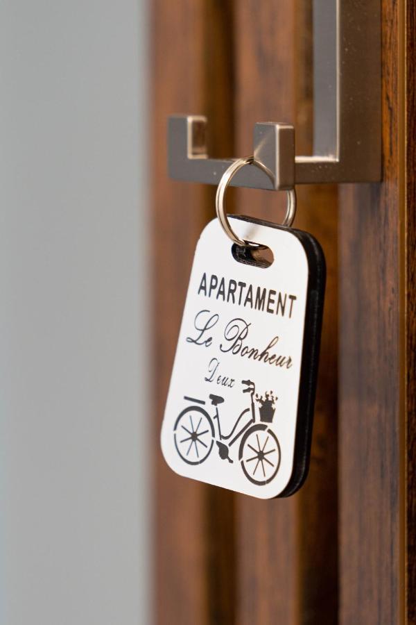 Apartament Le Bonheur Deux Solid Residence Butoaie 马马亚 外观 照片
