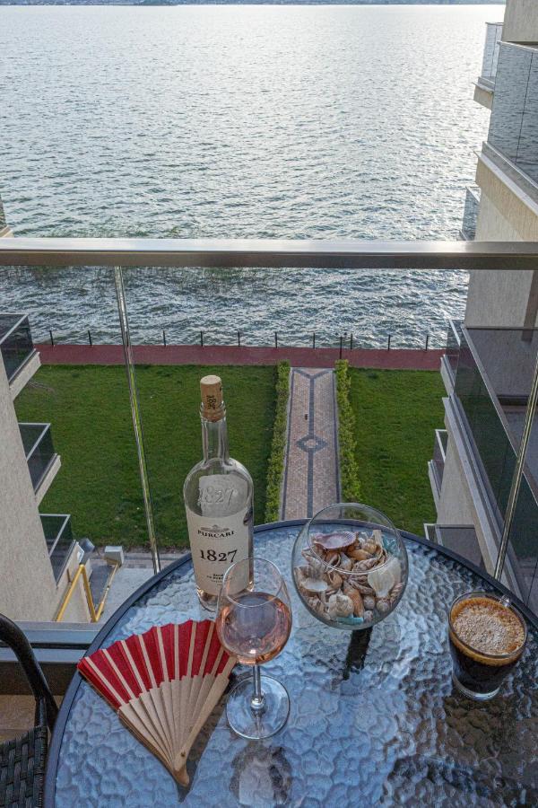 Apartament Le Bonheur Deux Solid Residence Butoaie 马马亚 外观 照片