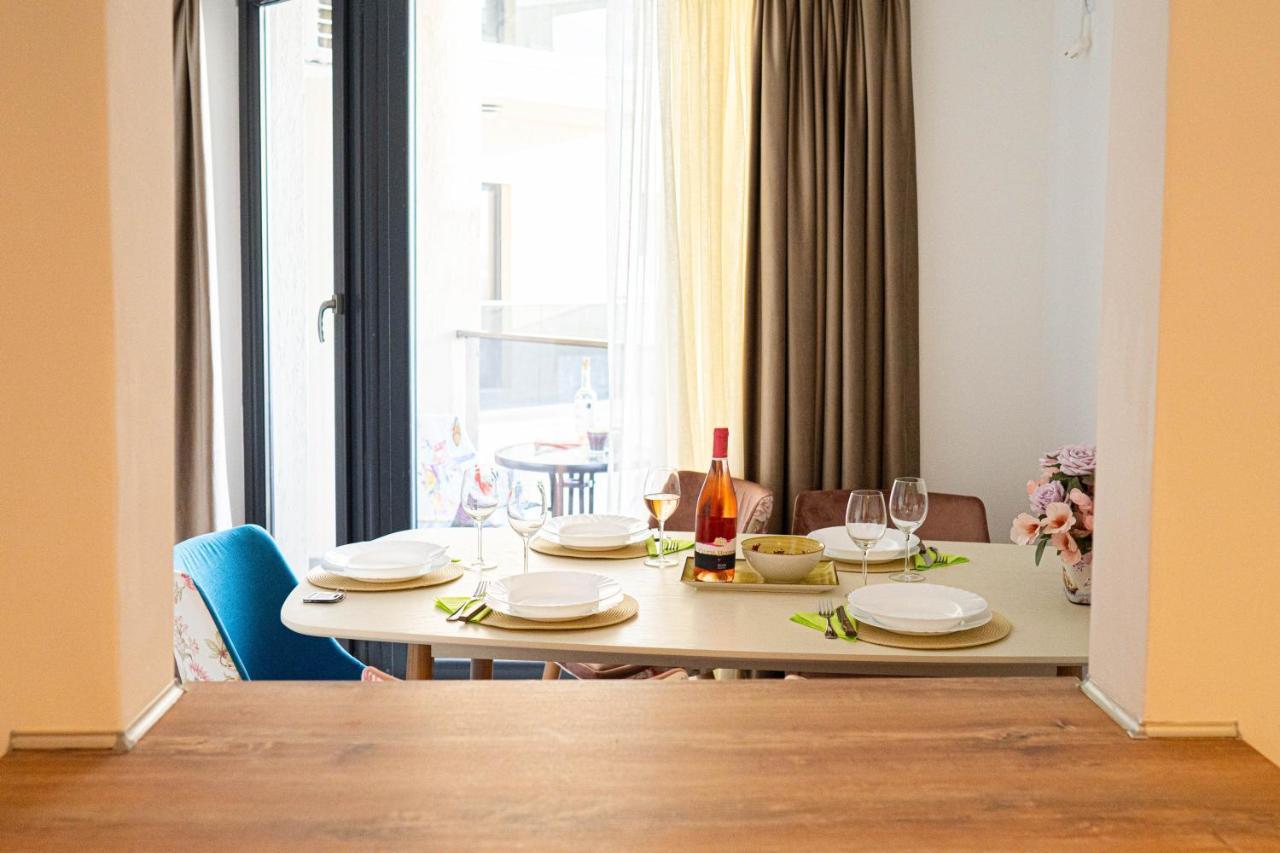 Apartament Le Bonheur Deux Solid Residence Butoaie 马马亚 外观 照片
